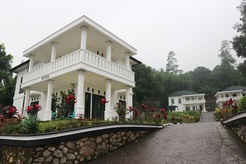Villa Griya Wira Karya