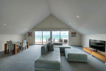 Sea Side Villa 3B