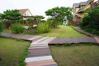 Outdoor Pictures 23