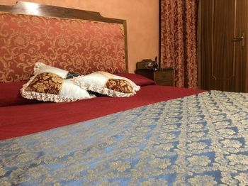 Valentia Rooms
