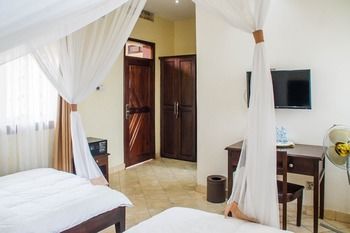 Hotel Kash Masaka Road