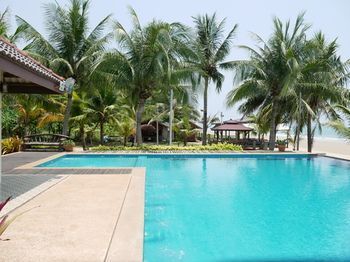 Villa Ravadee Resort