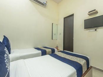 OYO 845 Hotel Kailash Park