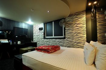 WOW Motel