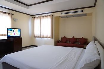 Auychai Grand Hotel