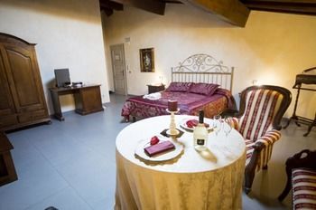 Hotel La Tavola Rotonda