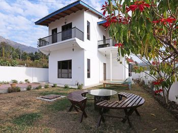 OYO 11847 Home 2BHK Throwback Villa Nakuchiyatal