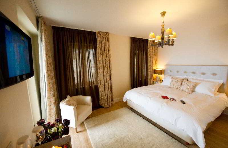 Mir Boutique Hotel