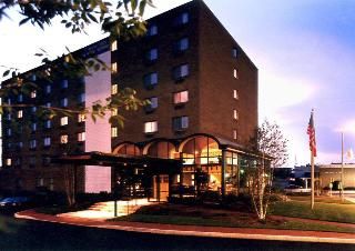 Best Western Plus Landmark Inn