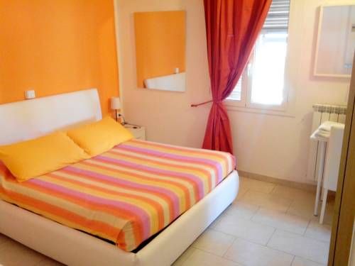 Hotel Holiday Center