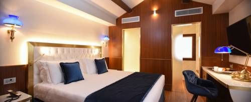 Santa Croce Boutique Hotel