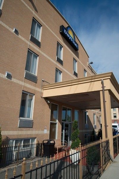 Days Inn by Wyndham Jamaica / JFK Airport