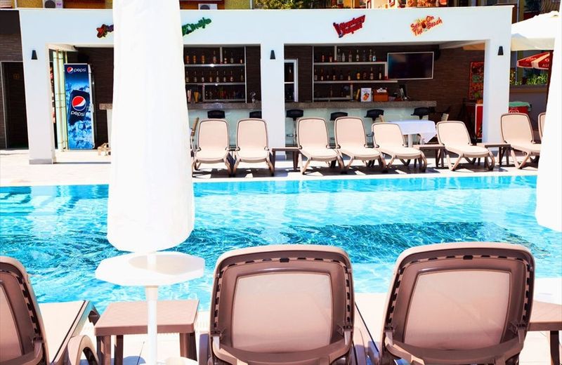 Green Garden Suites Hotel
