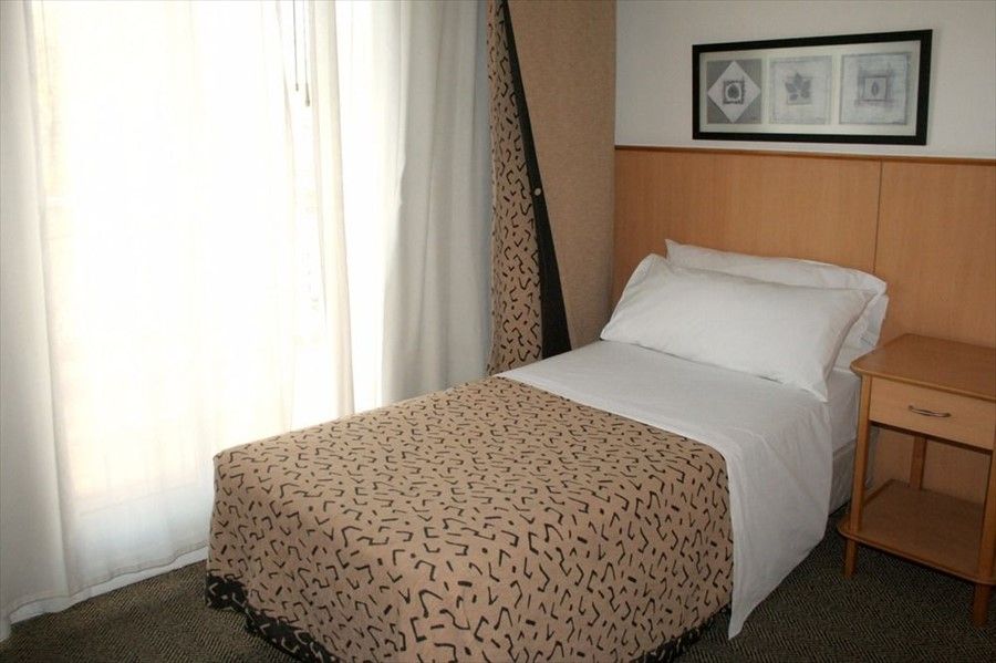 Urbana Suites