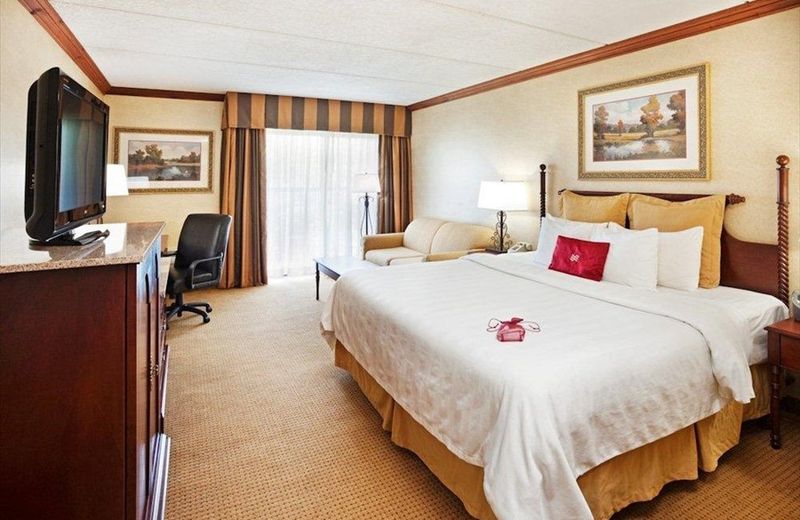 Crowne Plaza Resort Asheville, an IHG Hotel