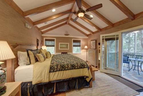 The Grey Owl Inn