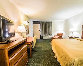 Equus Inn