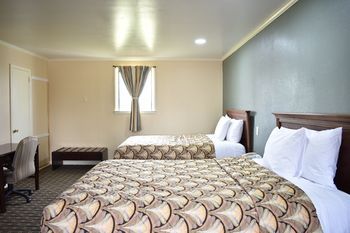 Rodeway Inn - Swainsboro