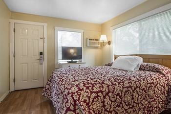 Skylark Shores Resort