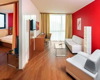 Leonardo Hotel Salzburg Airport