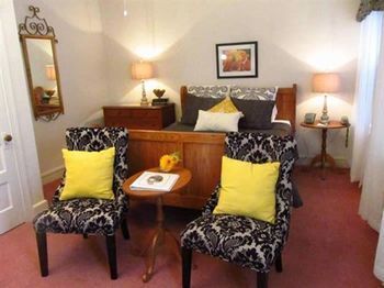Scarborough Inn