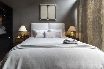 Uvence Arte + Hotel