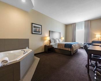 Comfort Inn & Suites