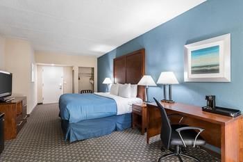 Quality Inn & Suites Heritage Park