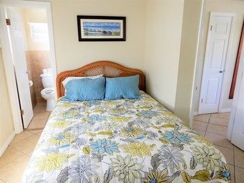 Coconut Grove Resort by Techtravel