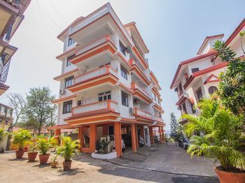 OYO 11353 Home Sea View 3BHK Dona Paula