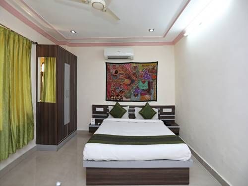 OYO 9614 Hotel The Sun Shine