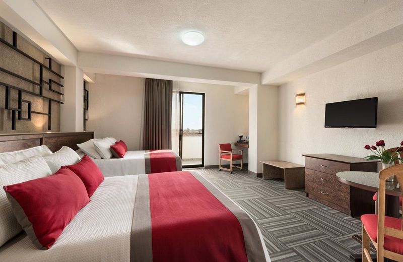 Ramada Plaza by Wyndham Leon
