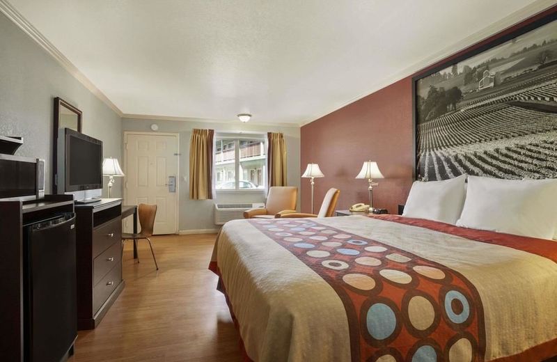 SureStay Hotel by Best Western King City