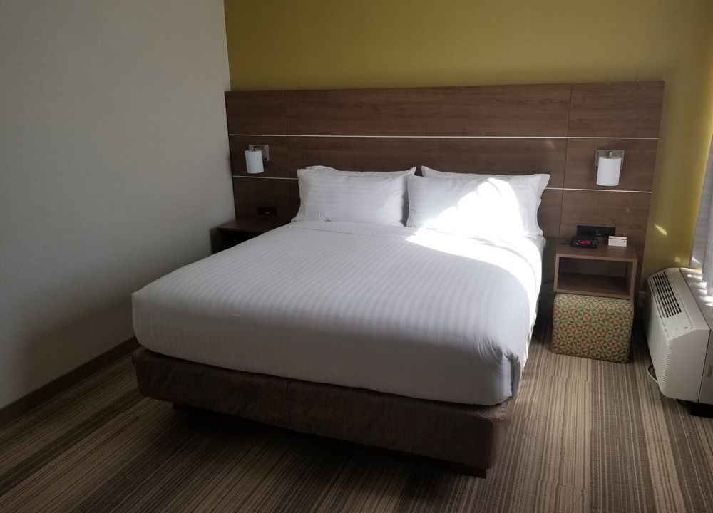 Holiday Inn Express Fullerton-Anaheim, an IHG Hotel