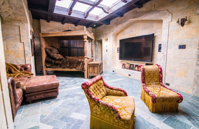 Stone Hall Castle