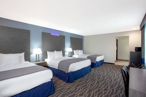 Travelodge Inn & Suites by Wyndham Anaheim on Disneyland Dr