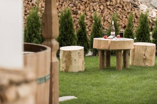Outdoor Pictures 24