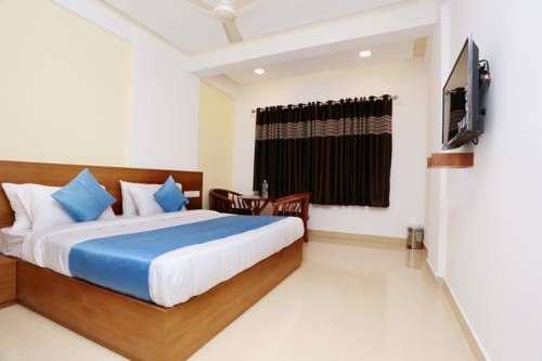 OYO 10547 Hotel Ayodhya Residency