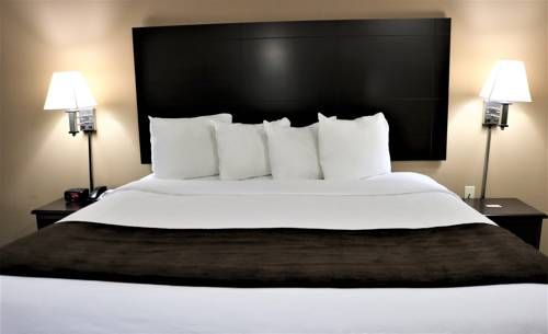 Rock Island Inn & Suites