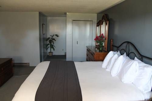Voyageur Motel