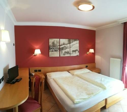 Hotel Garni Rin Da Rin
