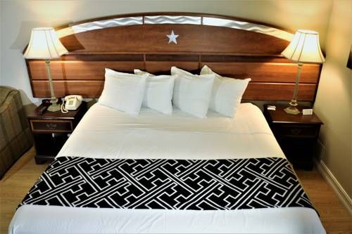 Monte Carlo Inn- Near Disney