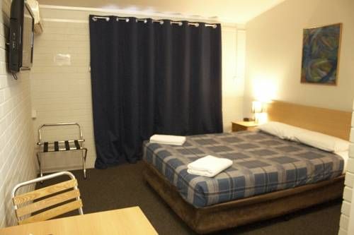 The Plains Motor Inn