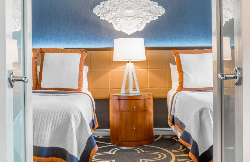 Omni Chicago Hotel & Suites Magnificent Mile
