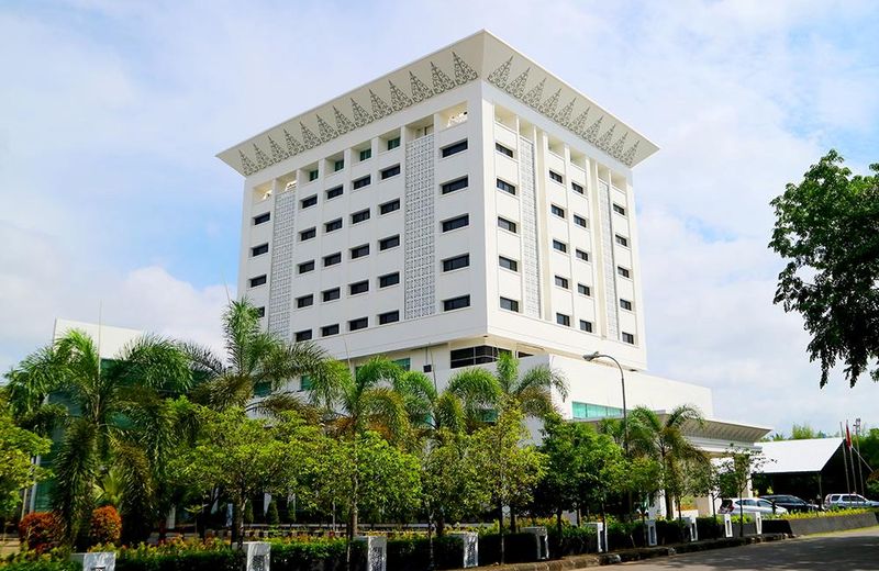 Grand Mahkota Hotel