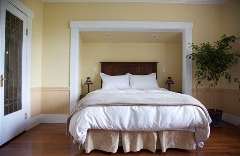 Clayburn Village Bed & Breakfast
