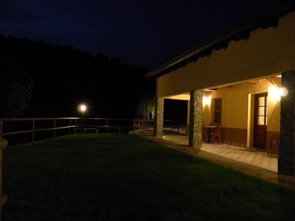 Outdoor Pictures 15