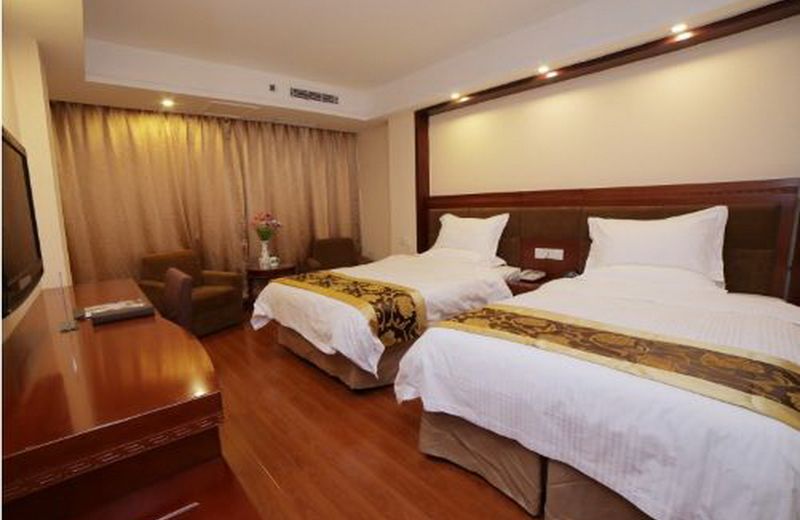 GreenTree Inn AnQing Wuyue Plaza Business Hotel