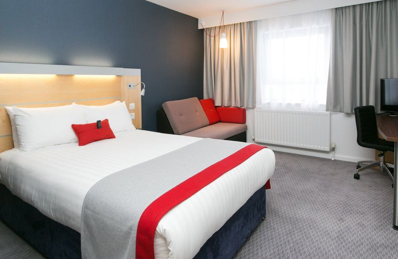 Holiday Inn Express Antrim, an IHG Hotel