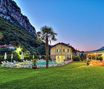 Outdoor Pictures 24